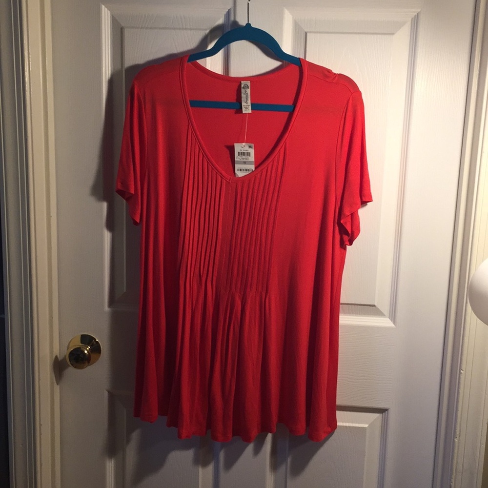 NWT orange/red top with detailing
